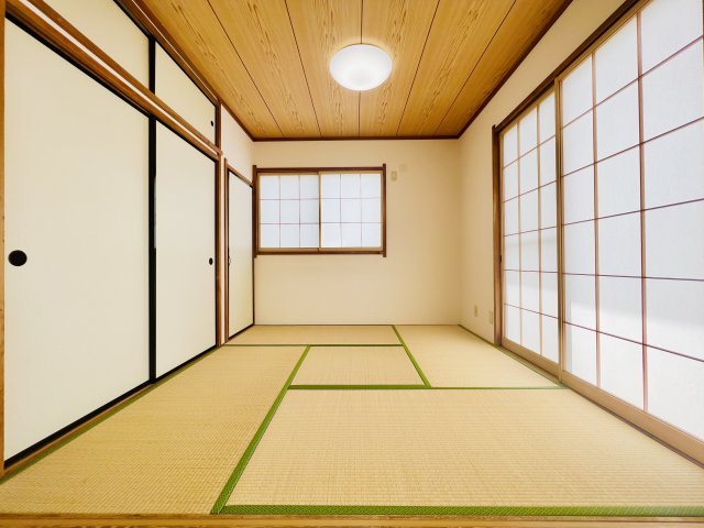 前橋市富士見町原之郷の和室|4.5帖の和室は、趣ある安らぎ空間。来訪時や家事スペースとしても重宝します