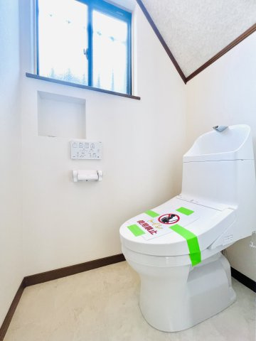 前橋市富士見町原之郷のトイレ|１F・２F　トイレ交換済！