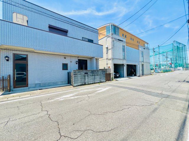 前橋市日吉町の前面道路含む現地写真|周辺環境充実♪