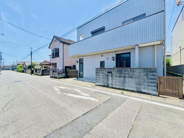 前橋市日吉町の前面道路含む現地写真|車の通りも少なく駐車も楽々♪