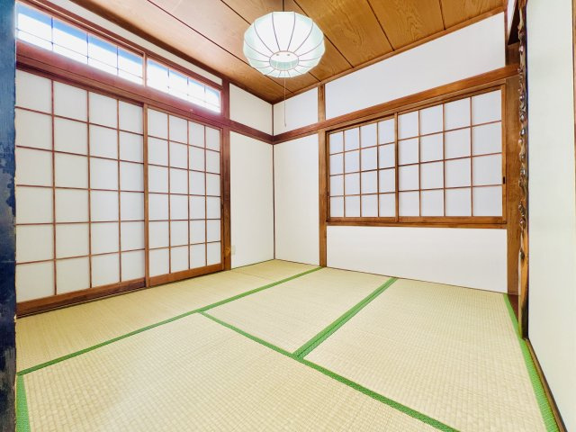 前橋市龍蔵寺町の和室|２階4.5帖の和室は南に窓があり明るい空間！
