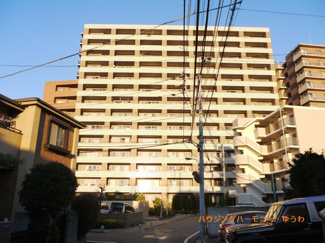 【外観】 | 平成築の新耐震基準適合マンション！太陽に愛された邸は、陽当り・通風に優れた魅力的で快適さを追求した邸宅。