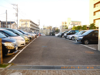 【駐車場】 | 自走式の駐車場がありますので、車必須のかたには、安心です。