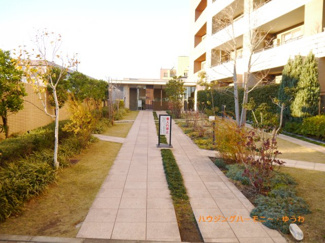 【エントランス】 | 清廉とされたエントランスになっています。