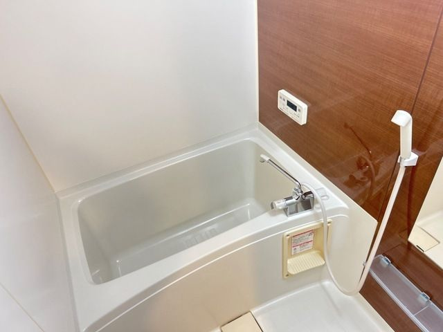 ウイング清水山の浴室