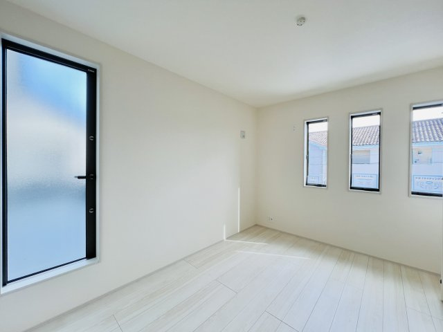 太田茂木町の洋室|6帖の洋室は、お子様の一人部屋デビューにも最適♪