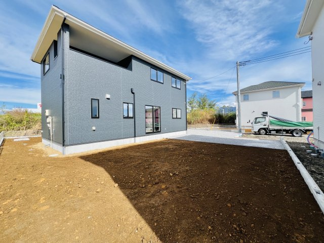 渋川市八木原の庭|BBQや家庭菜園なども楽しめるお庭スペース♪