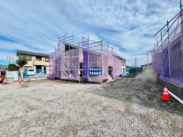 吉岡町漆原の外観|敷地広々100坪♪