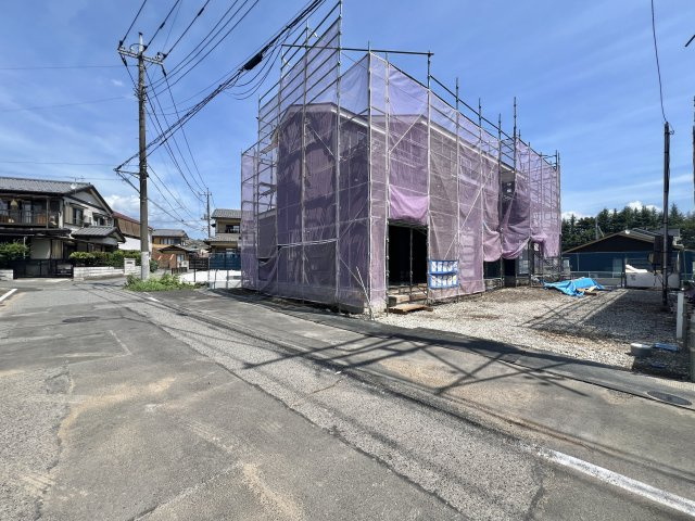 渋川市石原の前面道路含む現地写真|閑静な住宅地◎