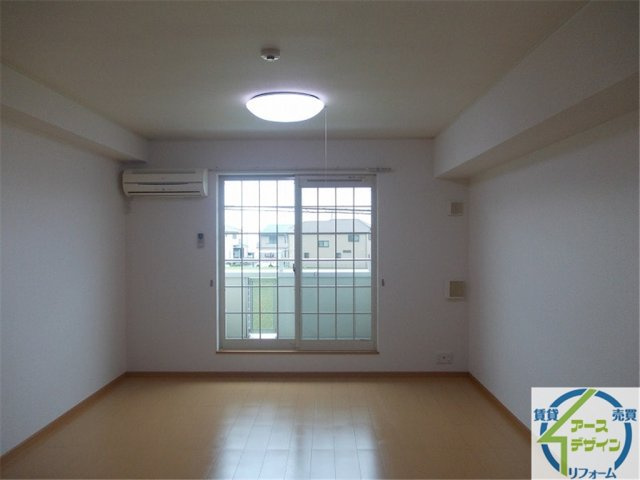 ミッテ・ソレイユⅠの居間・リビング|※類似部屋