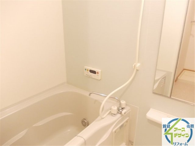 ミッテ・ソレイユⅠの浴室|※類似部屋