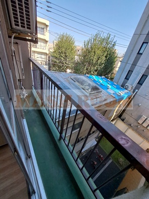 半沢ビルのバルコニー