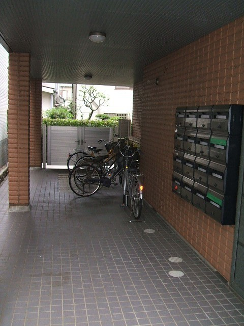 ラ・メゾン池上のその他共用部分|自転車駐輪スペース