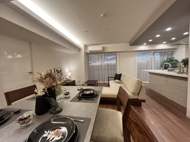 【居間・リビング】