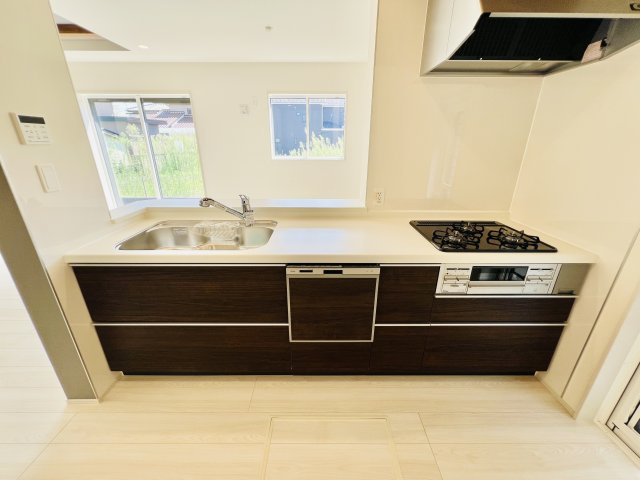 高崎市新町のキッチン|ご家族との会話も弾む対面キッチン♪