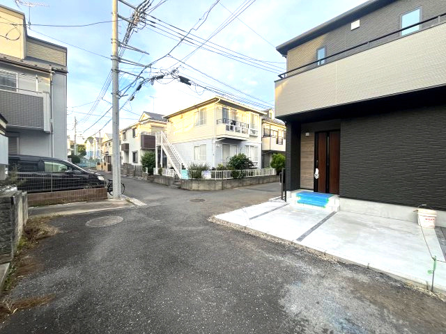 所沢市榎町のキッチン|リビングの家族ともコミュニケーションも取りやすいキッチンです♪