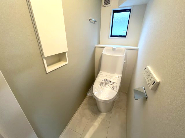 所沢市榎町のトイレ|2階のトイレです！