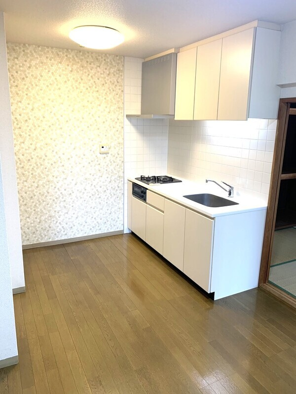 川崎市麻生区百合丘３丁目の賃貸マンションの居間・リビング