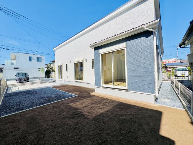 高崎日光町の庭|家族でBBQも楽しめる広々ガーデンスペース