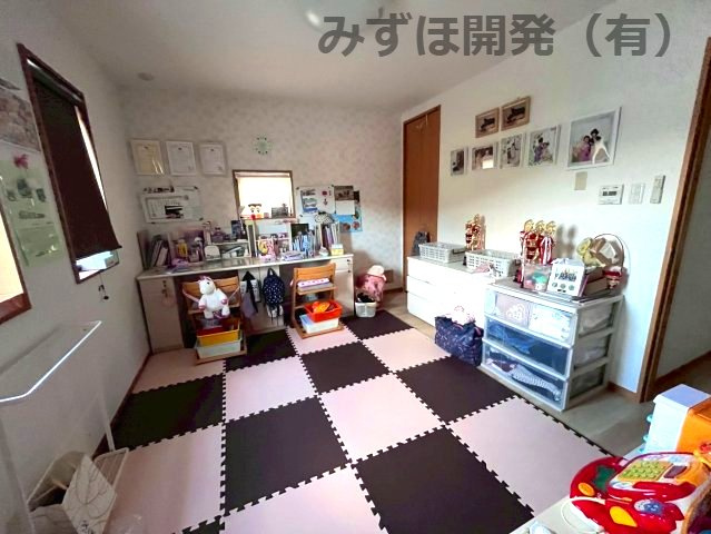 天童市桜町12-8の内装|2階居住部分洋室