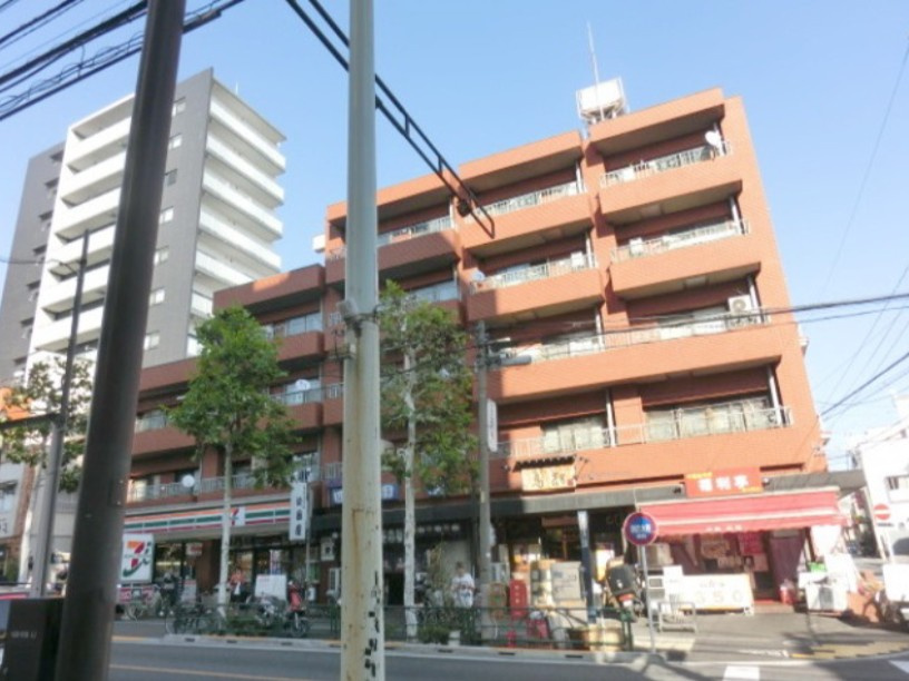 長興新中野マンションの外観