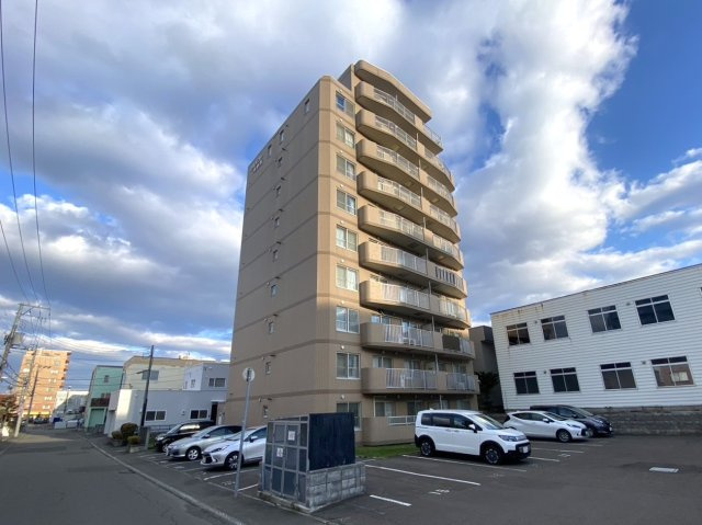 ロジメント月寒西