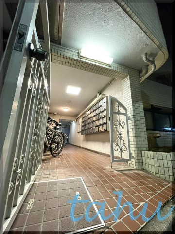 豊島区南長崎３丁目の賃貸マンションのエントランス