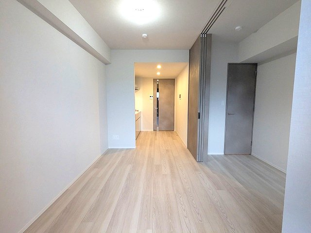 SEASON FLATS新御徒町EASTの設備|リビング、南向き、エアコン付、インターネットWi-Fi無料