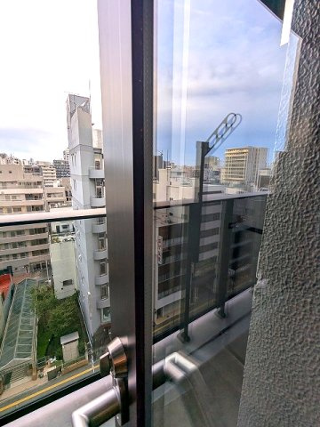 SEASON FLATS新御徒町EASTの設備|遮音性・防犯性・熱効率の高いペアサッシの窓です
