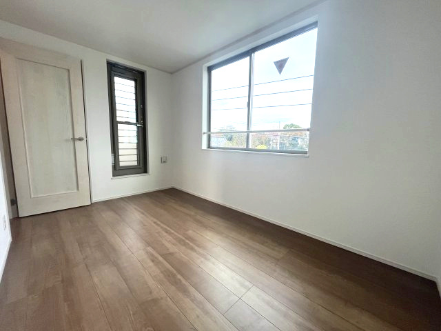 所沢市弥生町の洋室|明るい洋室です