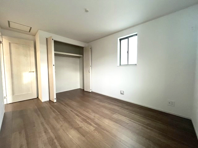 所沢市弥生町の洋室|明るい洋室です