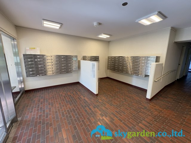 鎌倉ロジュマンＤ棟のエントランス