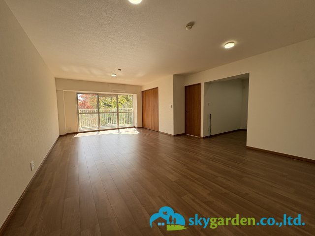 鎌倉ロジュマンＤ棟の居間・リビング