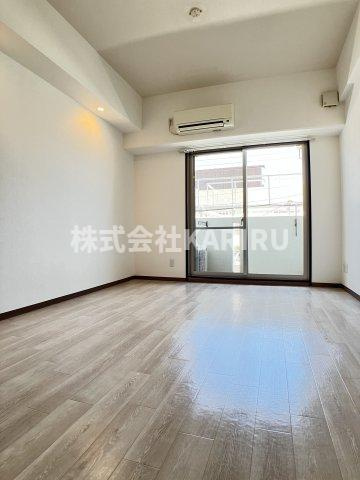 ディ・アリヴィオ　千林の居間・リビング