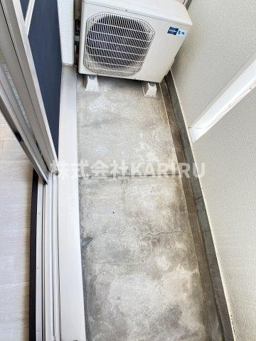 ディ・アリヴィオ　千林のバルコニー