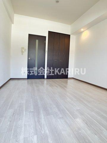 ディ・アリヴィオ　千林の居間・リビング