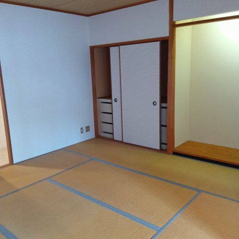 エルタウン学園Ⅵの和室