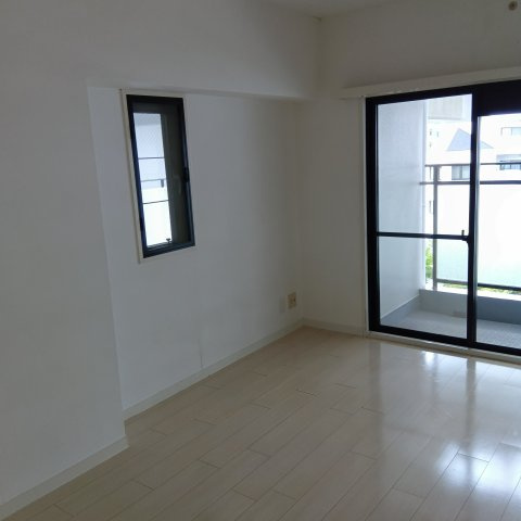 エルタウン学園Ⅵの洋室