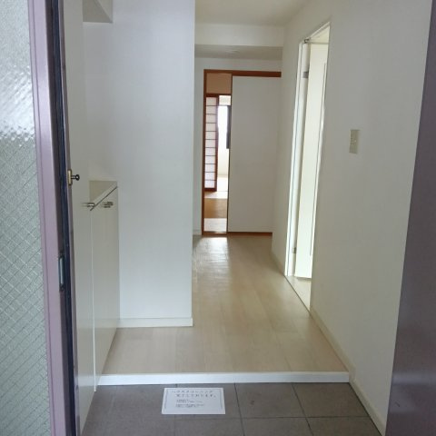 エルタウン学園Ⅵの玄関