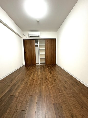 SHICHIRIGAHAMA PARK HOMES  – 湘南の海と陽光を感じる最上階レジデンス –の洋室