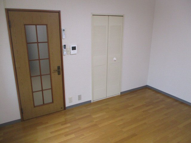 タウンコート新神戸の居間・リビング