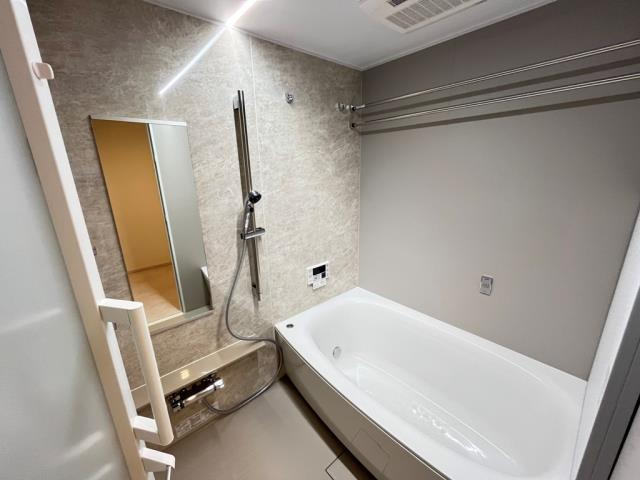 ミレーネ芦屋東山の浴室