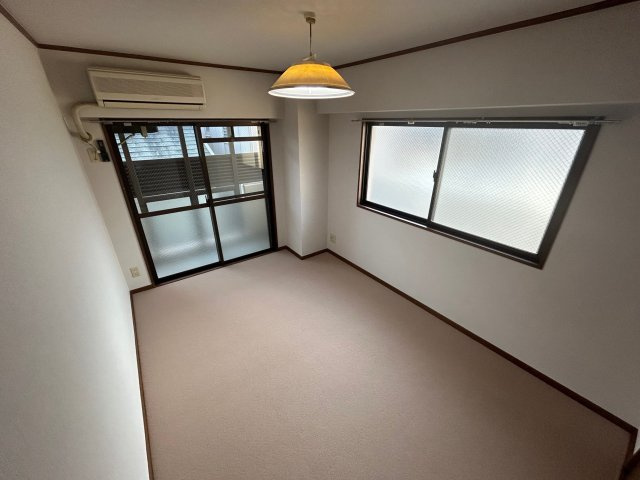 フラッツエムズの洋室