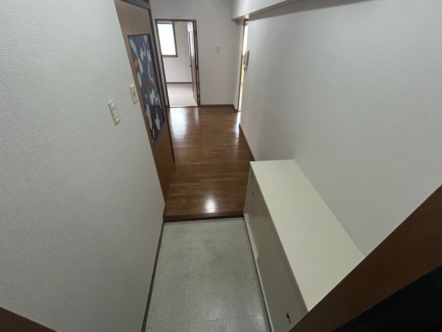 フラッツエムズの玄関