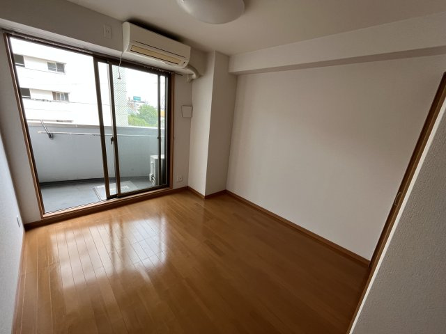 アレス六甲の居間・リビング