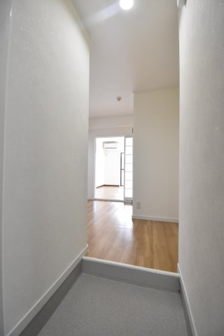 第2門口マンションの玄関