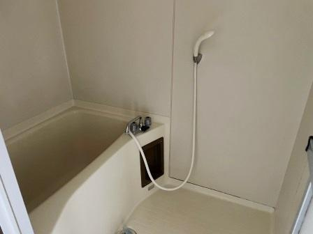 ファミーユ友光の浴室