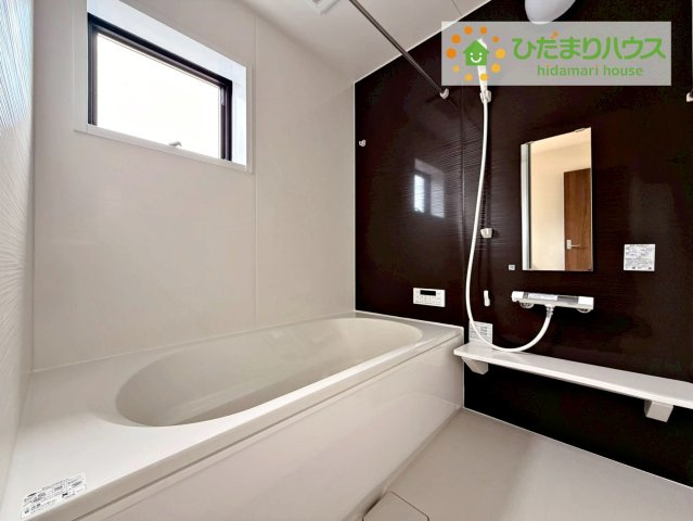 ひたちなか足崎20期　新築戸建　1号棟の浴室|"何歳まで一緒に入ってくれるだろうか・・・。
広いお風呂は、お子様と一緒に入るバスタイムがより楽しくなります。"