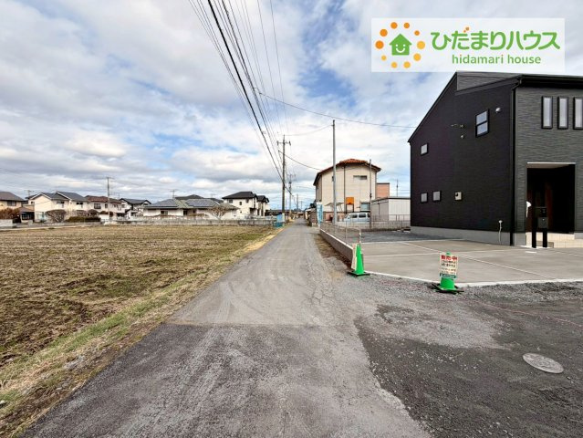 ひたちなか足崎20期　新築戸建　1号棟の前面道路含む現地写真|車の出入りもラクラクできちゃいます(^^♪