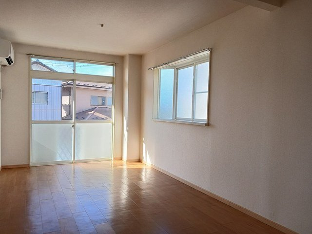 パステルハイツ２１　Ｂの居間・リビング|ゆったり過ごせるリビングです